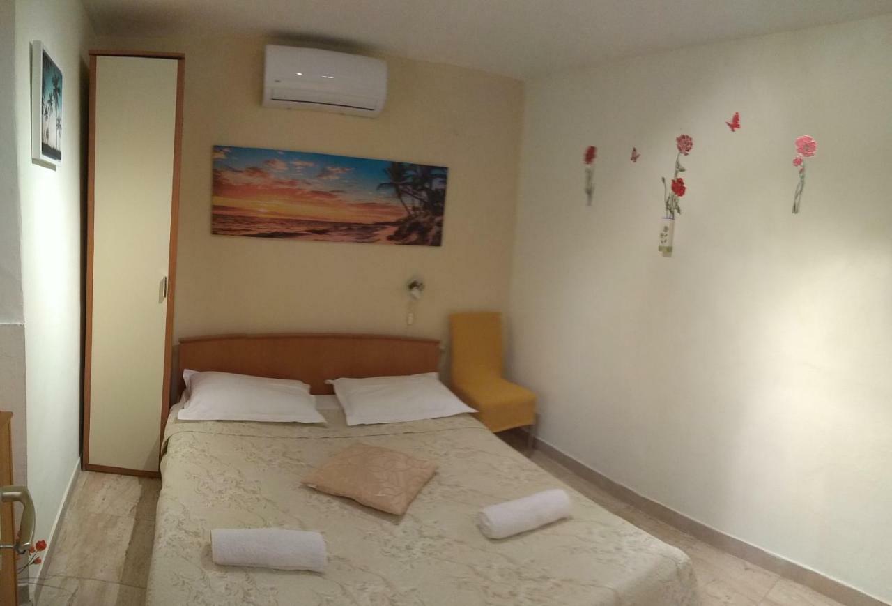 Paradise Apartment *